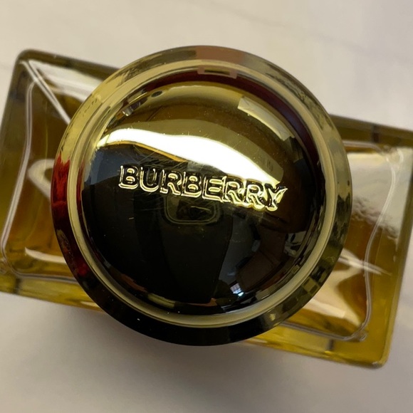 BURBERRY Goddess Eau De Parfum 1.6 oz New - Picture 3 of 7